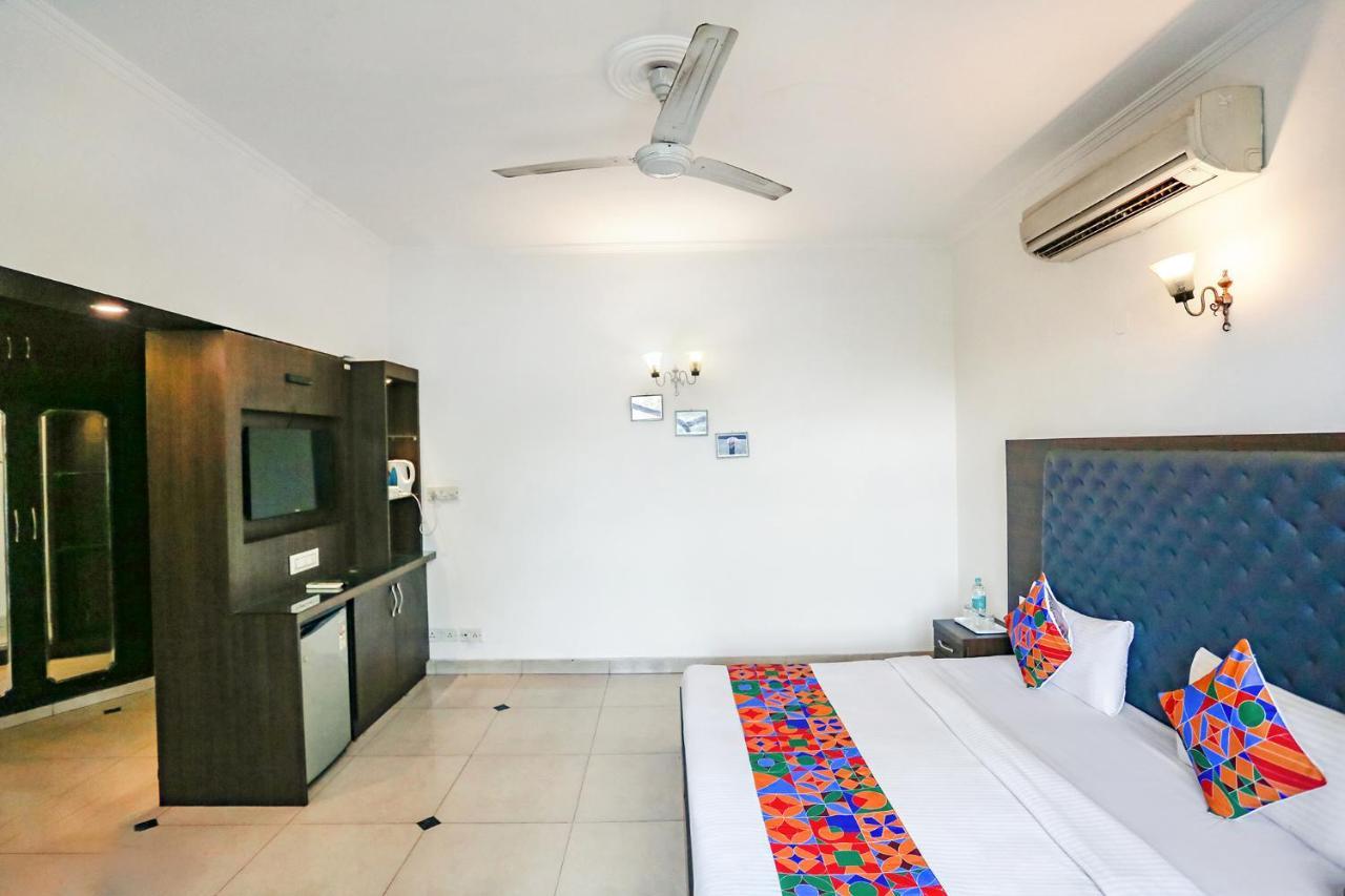 Hotel Fabexpress Lloyd House Neu-Delhi Exterior foto