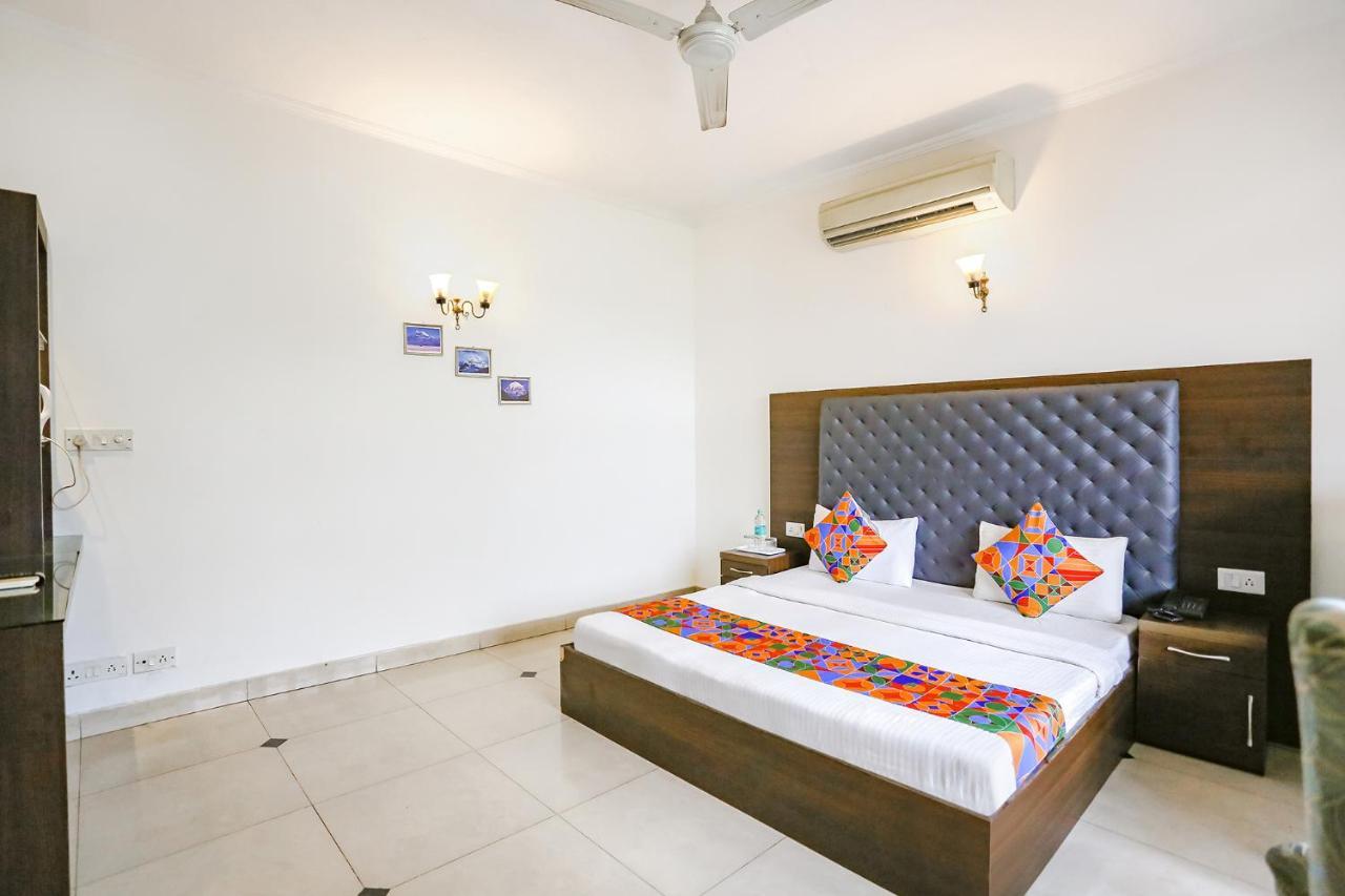 Hotel Fabexpress Lloyd House Neu-Delhi Exterior foto