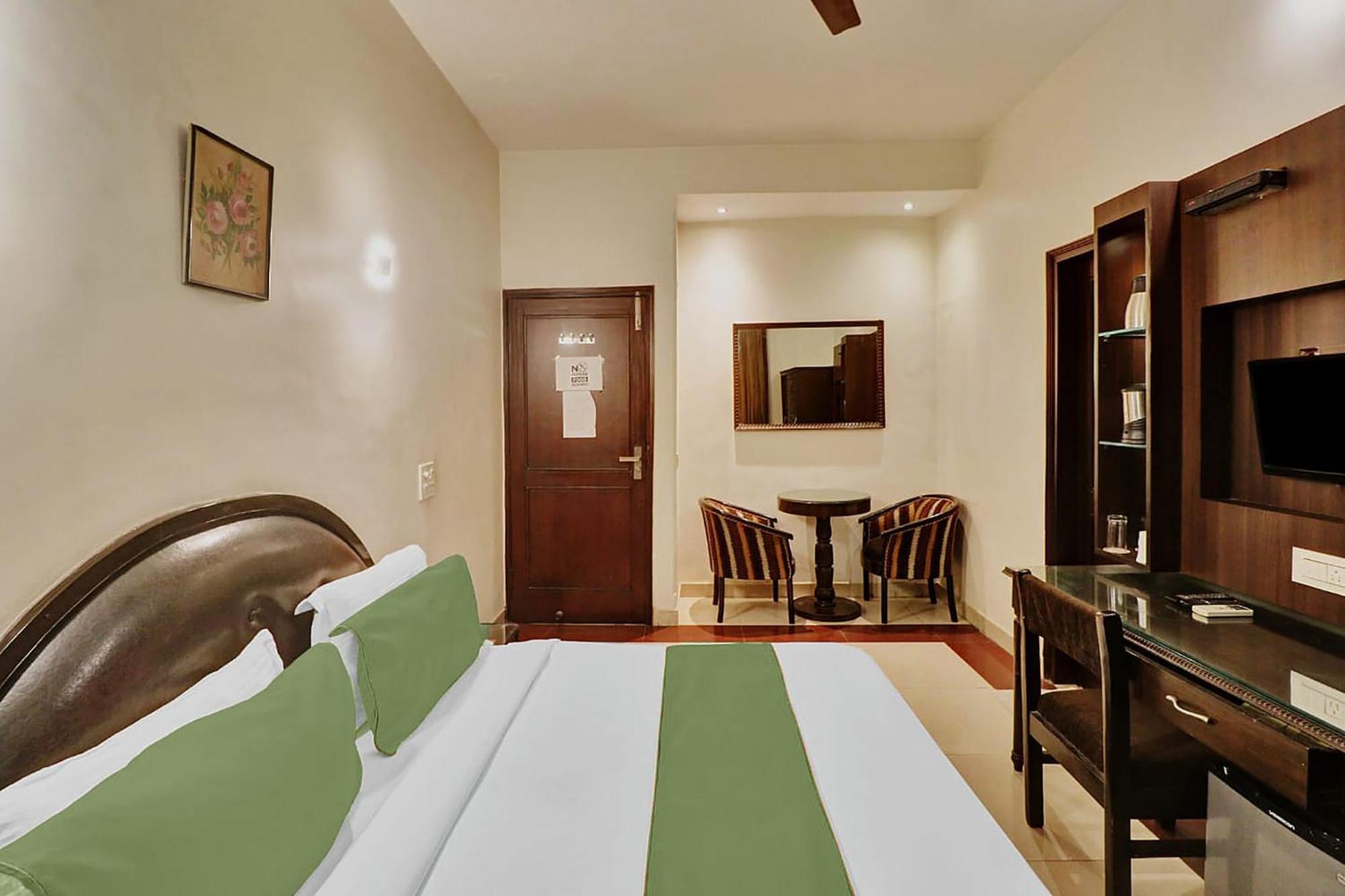 Hotel Fabexpress Lloyd House Neu-Delhi Exterior foto