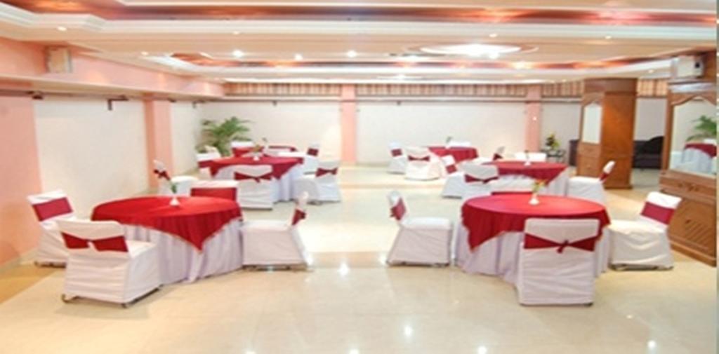 Hotel Fabexpress Lloyd House Neu-Delhi Exterior foto